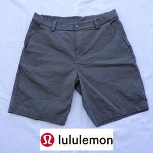 Lululemon ABC Classic-Fit Men's Short 9" Size 32 Army Green Warpstreme Pockets